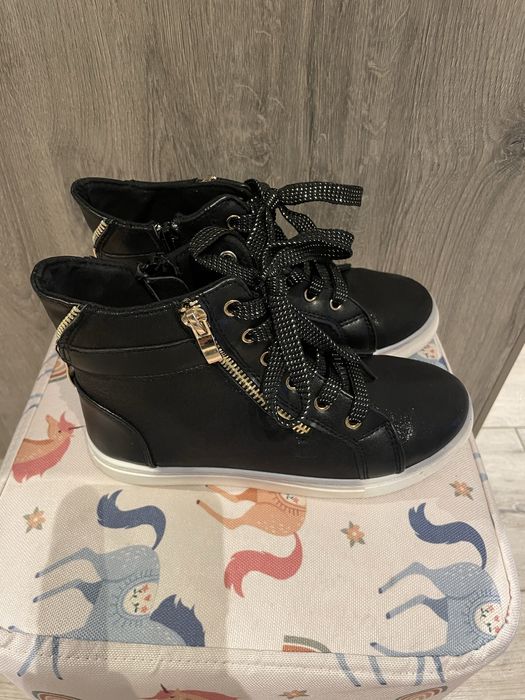 Trampki na jesień, rozmiar 33