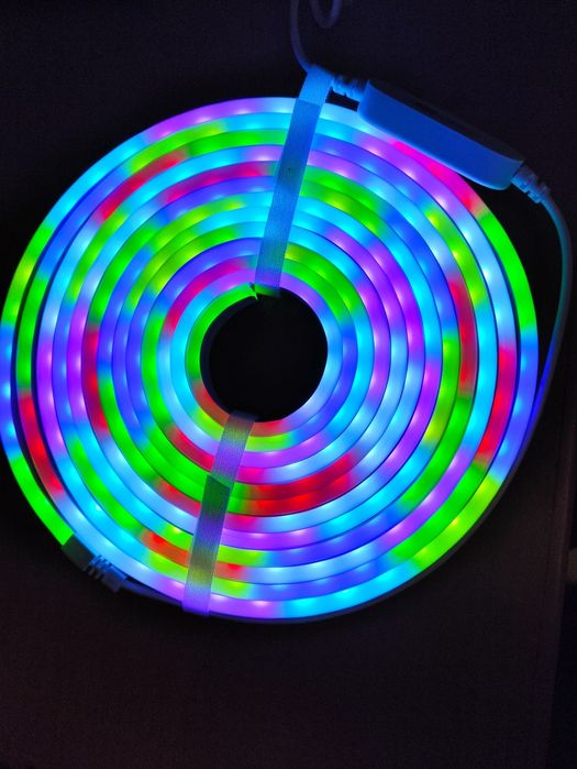Неонова лед стрічка