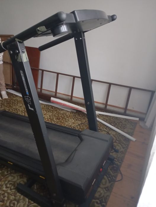 Бігова доріжка професійна