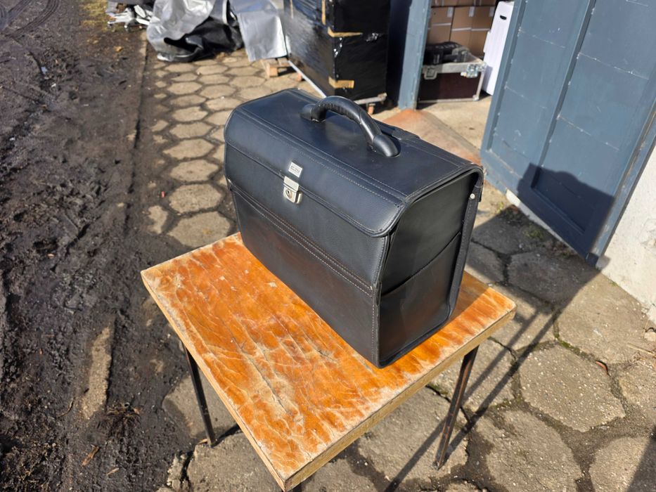 Walizka  CASE kuferek skrzynia flightcase FAKTURA