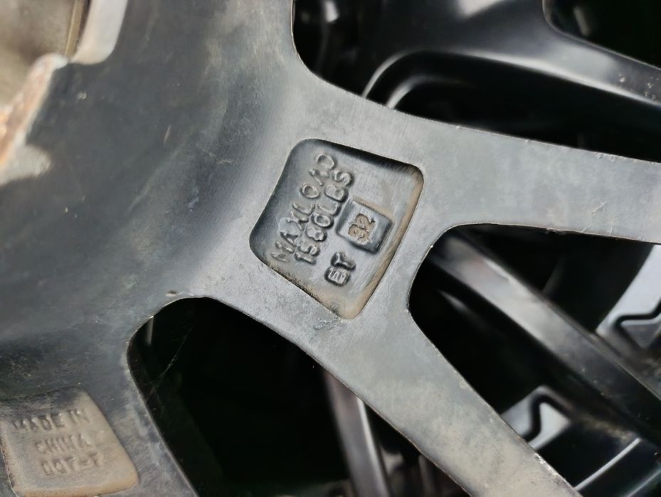 Диски FORD MUSTANG, резина Bridgestone Blizzak Lm32 235/50 Р18