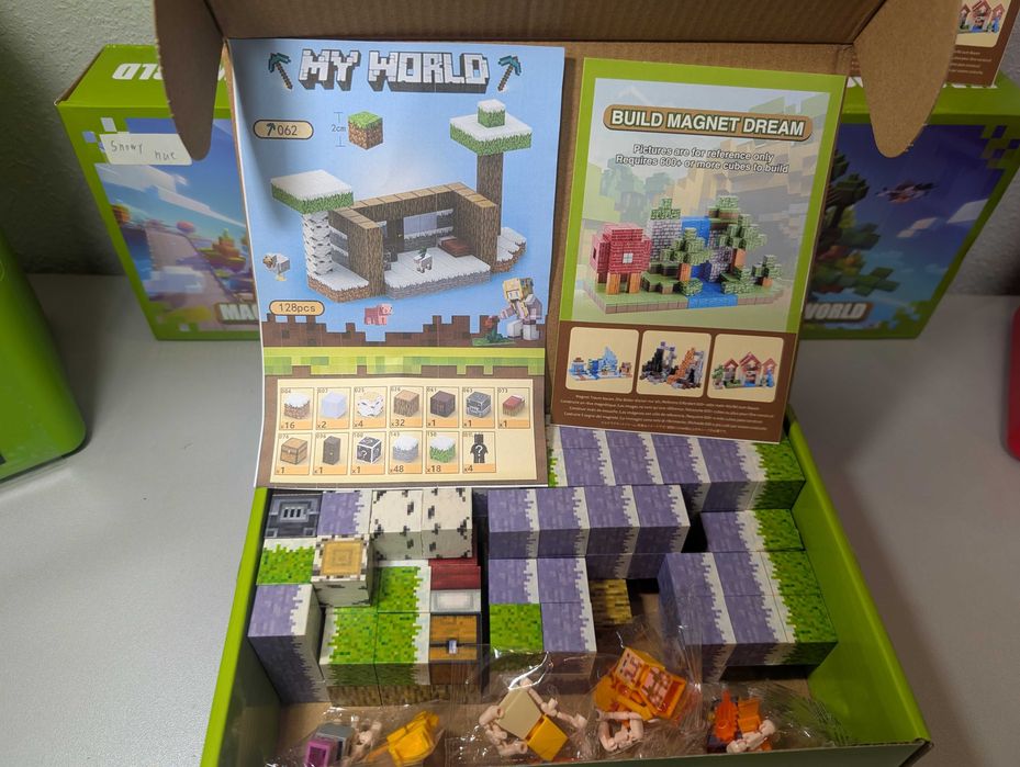 Магнітний Конструктор Minecraft 128шт + 6 Фігурок Майнкрафт Сніг Дім