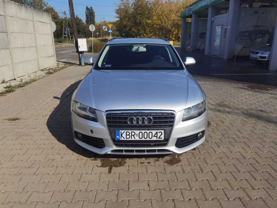 AUDI A4 B8 2.0 tdi  stan bardzo doby