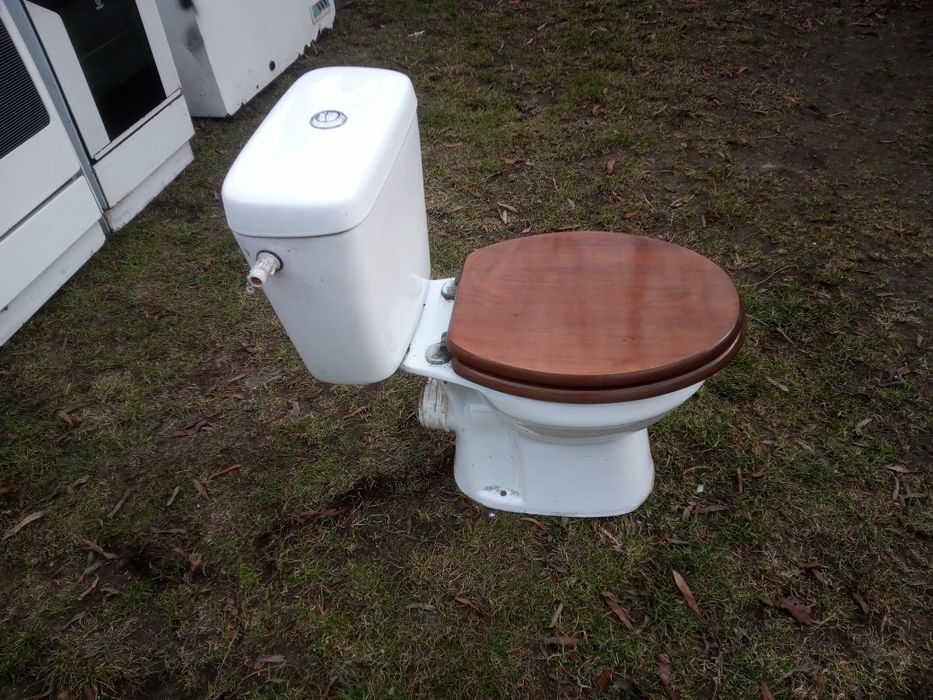 Toaleta WC ,            .