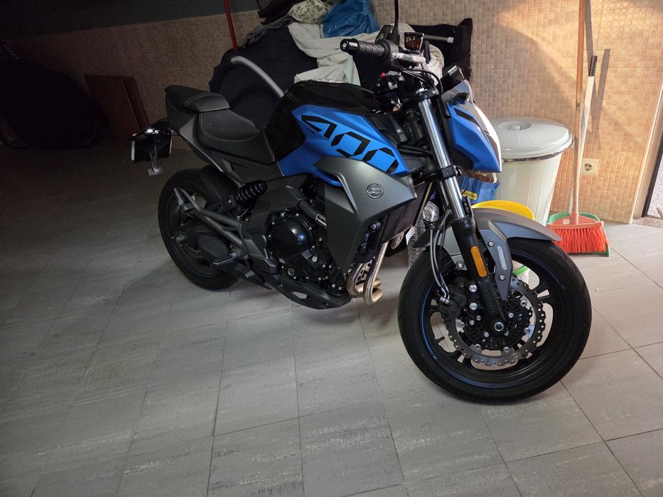 Moto Cfmoto 400NK