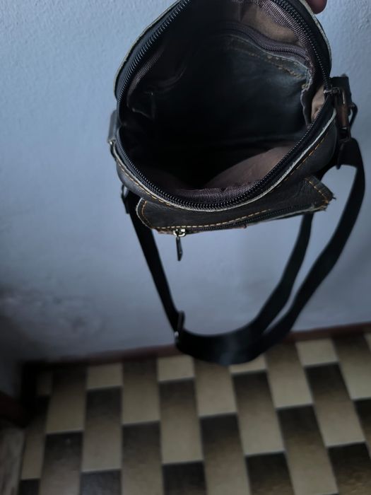 Bolsa de cabedal...