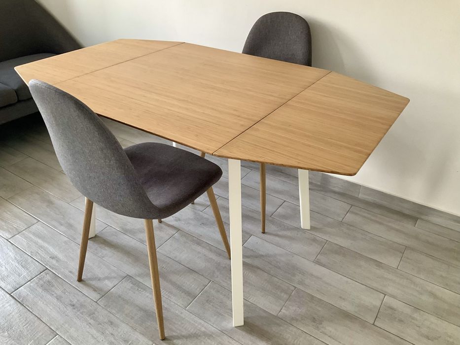 Conj. Mesa extensivel bambu e 2 cadeiras