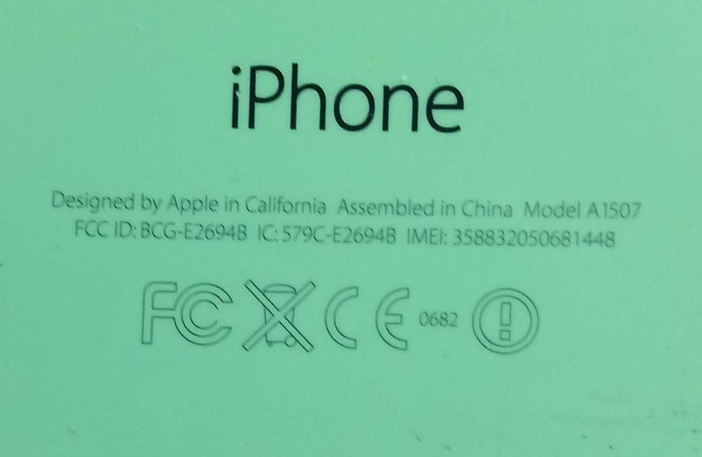 IPhone 5c на запчасти