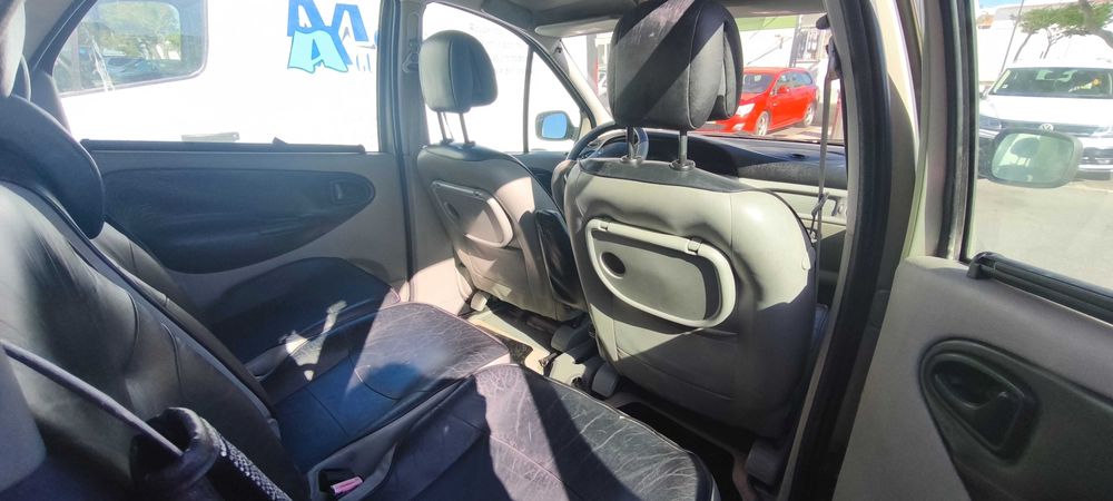 Renault Scenic ano 2001