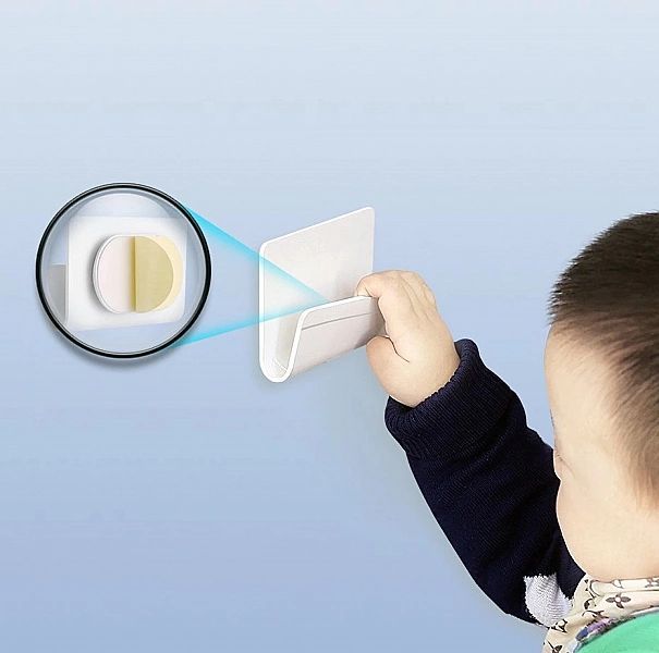 Ugreen uchwyt ścienny podstawka na smartfona do ładowania biały (30394