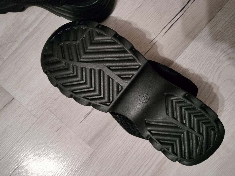 Sandały letnie. Nowe. Rozmiar 39.