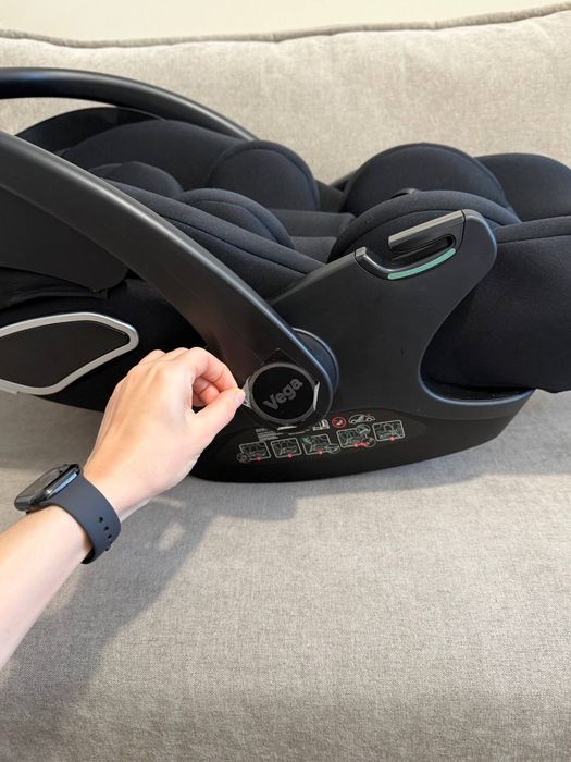 Автокрісло Carrello Vega 0 - 15міс. в ідеальному стані