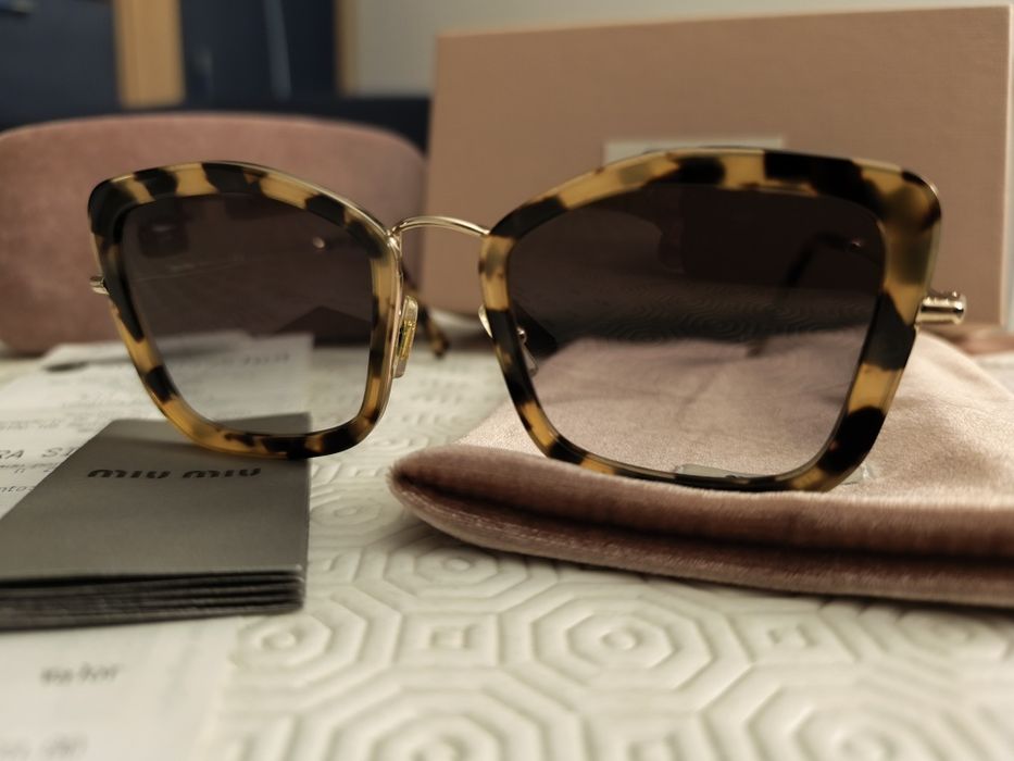 Óculos de sol Miu Miu  Core Collection
