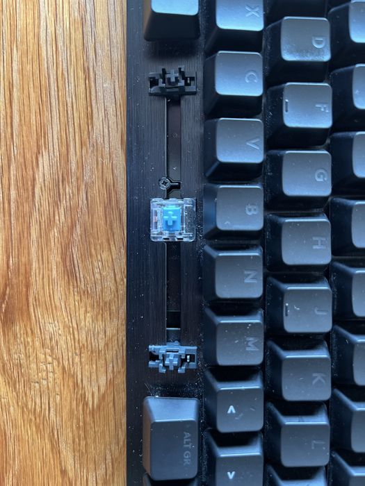 Teclado Gaming Logitech G512