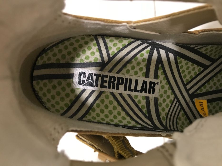 Botins de Senhora Caterpillar