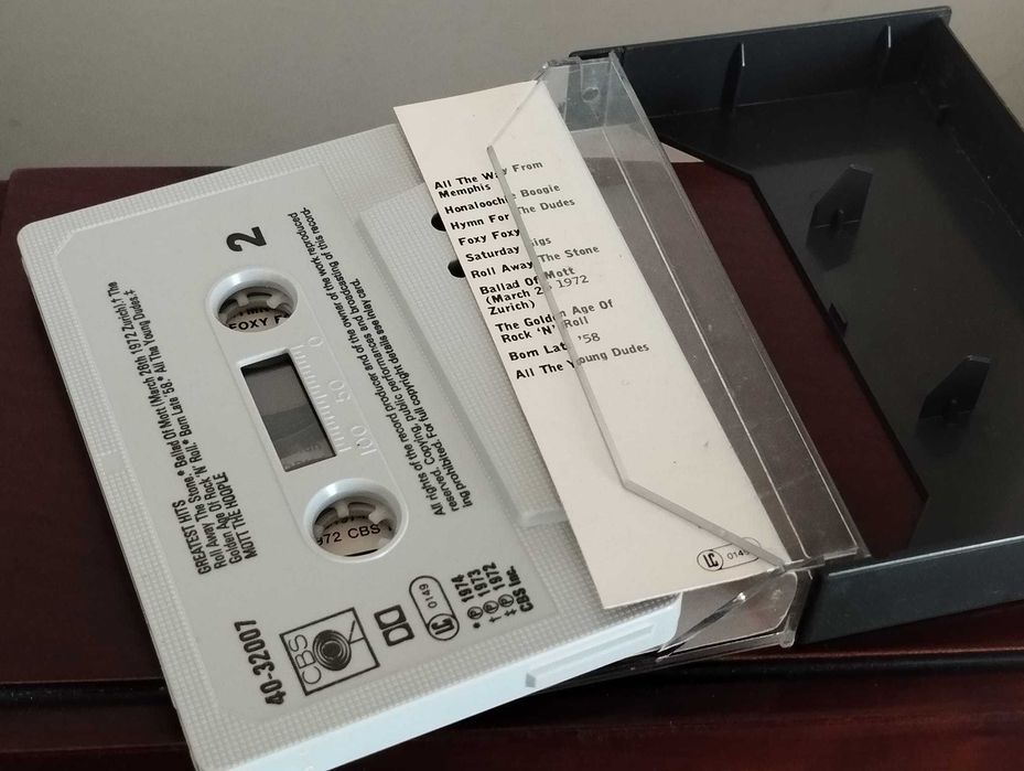 Mott The Hoople "Greatest Hits" Cassete Audio