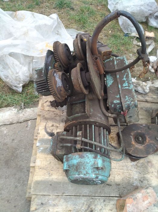 Тельфер болгарский 1 тонн высота 12 метров