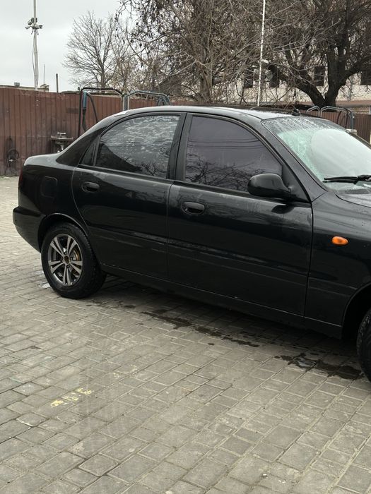 Daewoo Lanos 1.6 • Газ/Бензин • Чорний