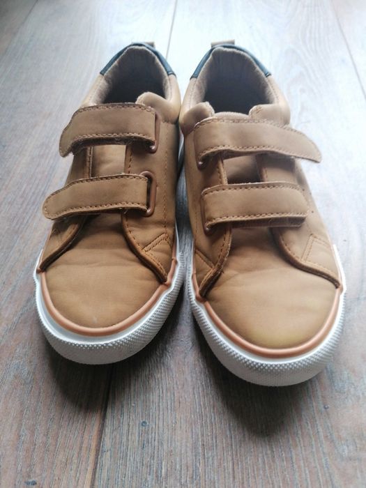 Buty dla chlopca Sinsay 33