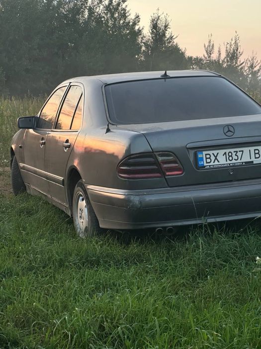 Mercedes-Benz E-Class 1996 VIN WDB2100371A105067 фото оголошення 3 з 13