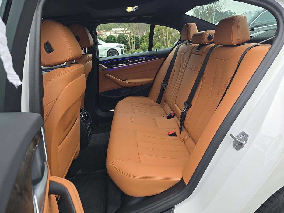 2023 BMW 5 Serie седан  540i