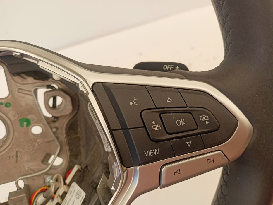 VW Golf VIII 8 5H0 kierownica multifunkcyjna łopatki skóra igła