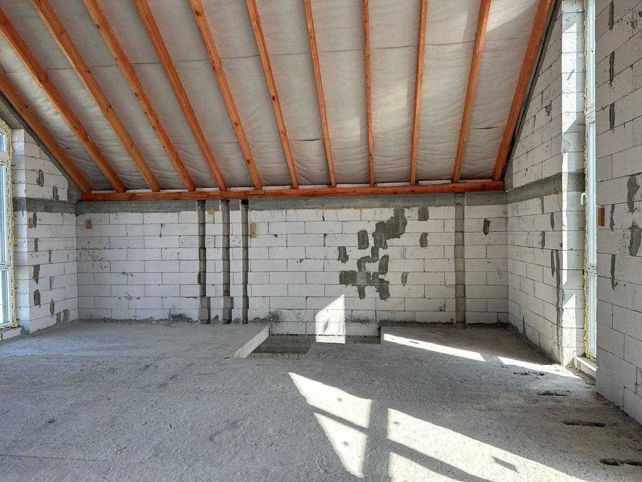 Продаж котеджу таунхаусу дуплексу в с.Погреби. Будинок 100 кв.м