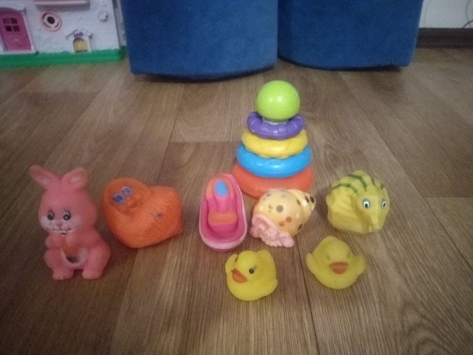 Игрушки детские,