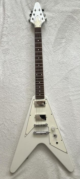 Epiphone flying V / osprzęt Gibson