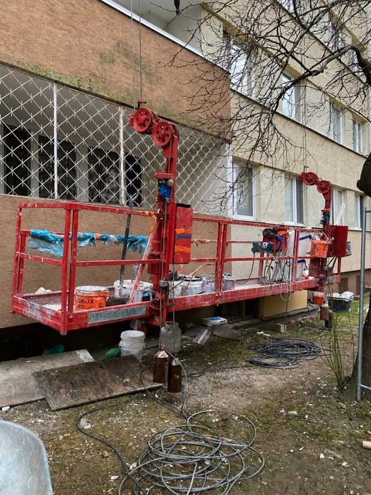 Podest ruchomy wiszący elewacyjny PWS
