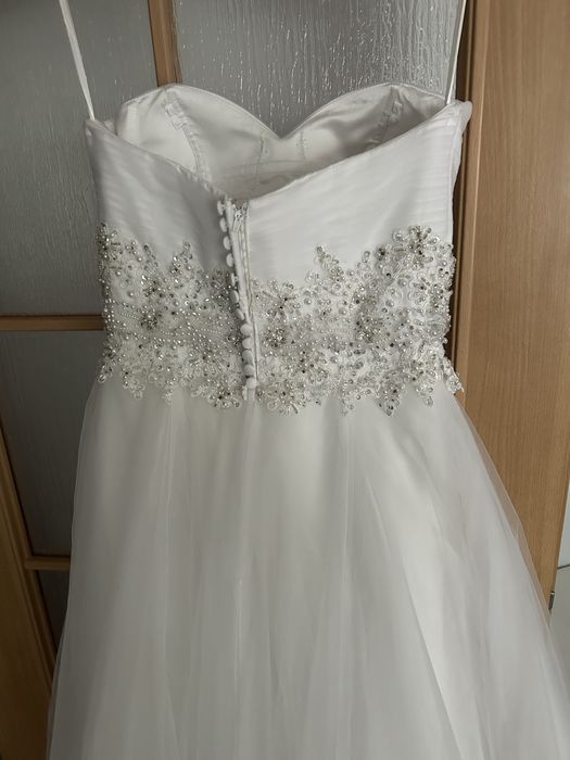 Suknia slubna firmy Lillian West