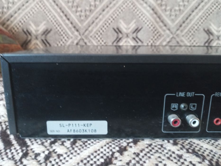 Odtwarzacz CD Technics SL-P111 czarny