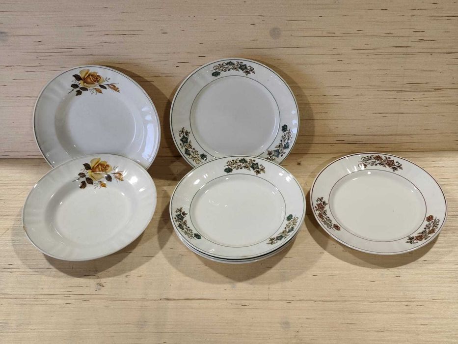 Pratos da Fabrica de Sacavém