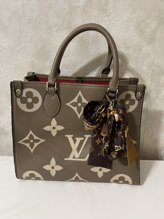 Продам елегантну сумку Louis Vuitton OnTheGo PM