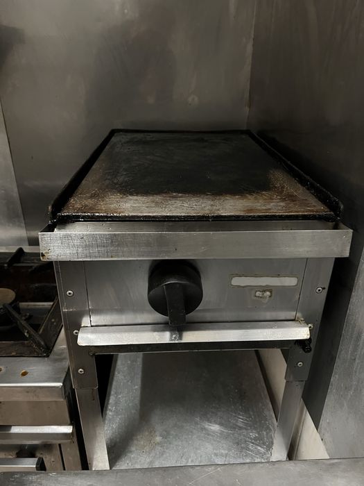 Vendo equipamento de restauração