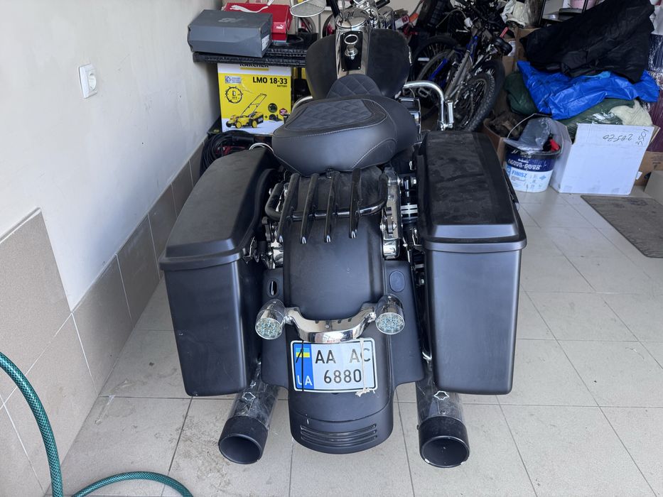 Harley Davidson street glide