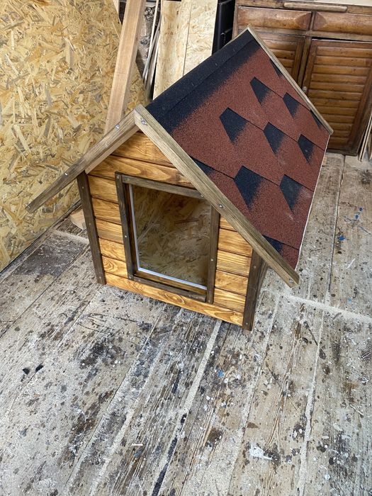 Будки «домік» утеплені.