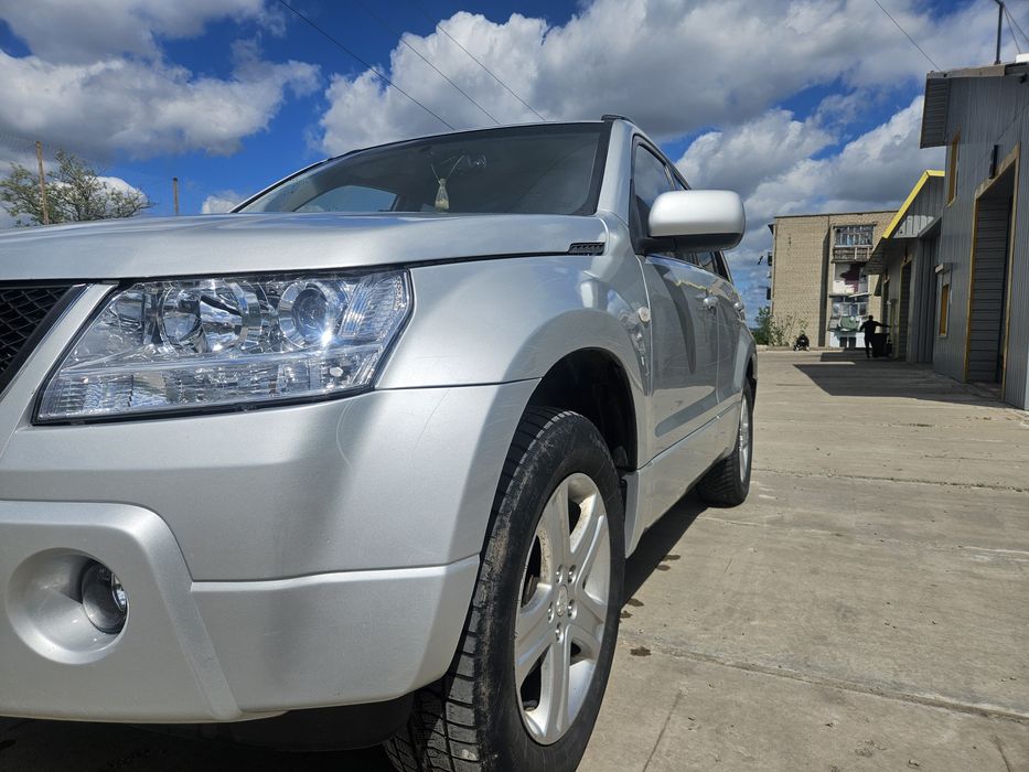 Suzuki Grand Vitara 2.0 бензин 2007 року