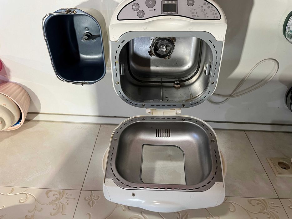 Wypiekacz chleba MOULINEX Home Bread