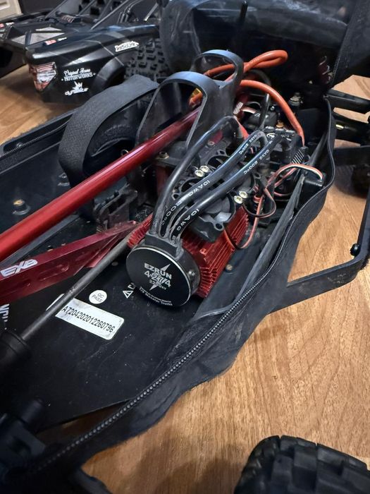 Arrma Mojave EXB 1/7 RC радіокеровані Traxxas Losi HPI Машина