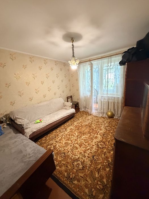 Продаж 3-х кім квартири 2/5 вул Космонавтів