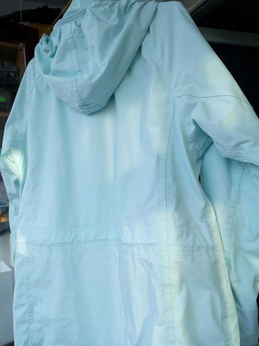 Жіноча вітровка розмір  L-XL