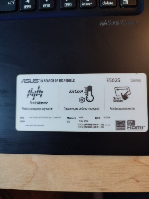 Asus  ноутбук хорошее состояние
