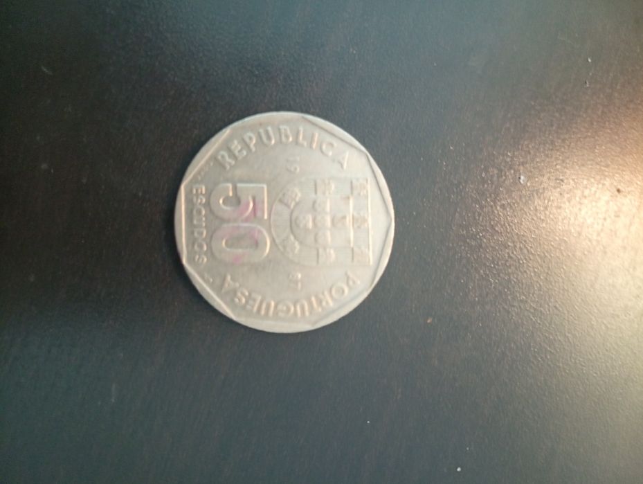 Moeda antiga de 50 escudos	Portugal	1987*