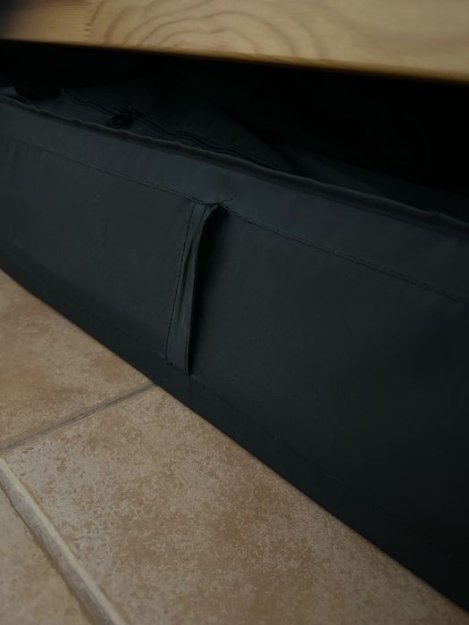 Double Bed -/64285304907139121