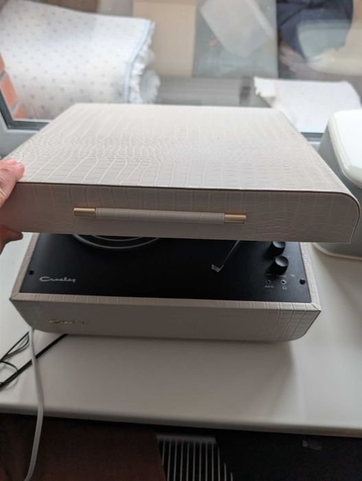 Програвач Crosley Merkury (Cream Croc)