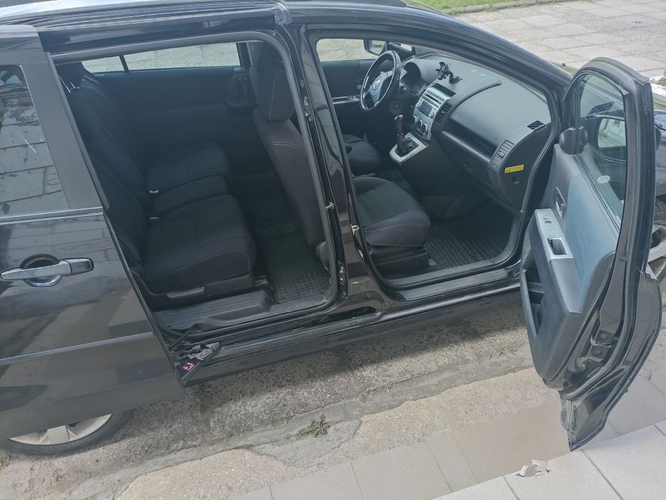 Продам Mazda 5 2007г.в.