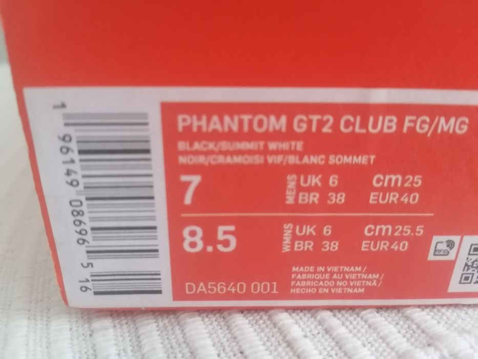 Chuteiras Nike Novas