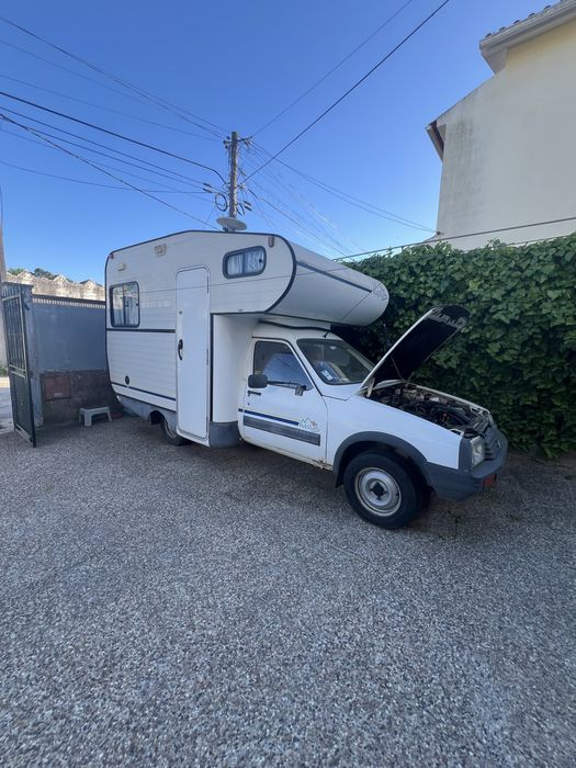 Vendo caravana em otimo estado geral