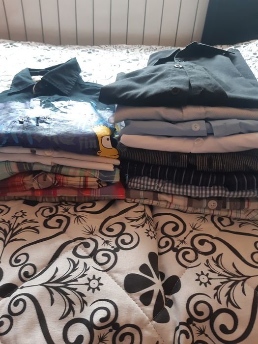 Zestaw koszul,kamizelki i marynarka